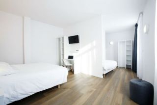 une suite lille, hotels lille, lille hotels, se loger à lille, booking lille, calm hotel, hotel calm lille