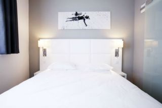 une chambre double lille, hotels lille, lille hotels, se loger à lille, booking lille, calm hotel, hotel calm lille
