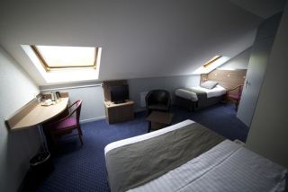 une chambre triple lille, hotels lille, lille hotels, hotel, hotel tourcoing, dormir à lille, dormir à tourcoing, comfort hotel, comfort hotel lille