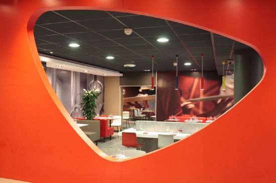 La salle de petit-déjeuner lille, hotel lille, hotels lille, ibis lille, hotel ibis lille, ibis lille centre gares, booking lille, réserver lille, réserver hotels lille