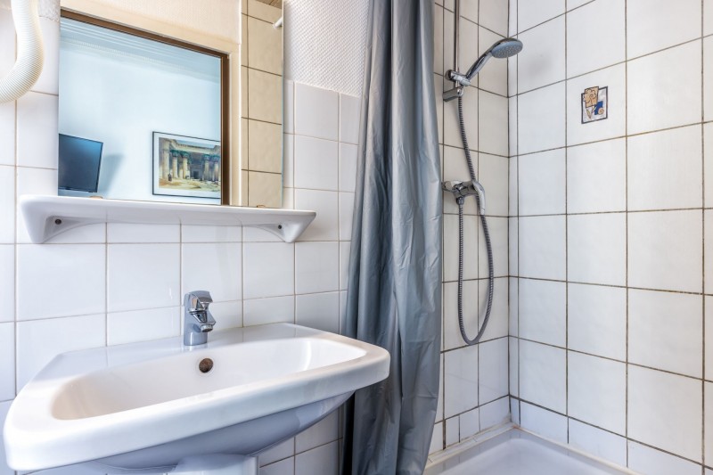 Salle de bains chambre double économique sdb-chambre-double-economique-10498